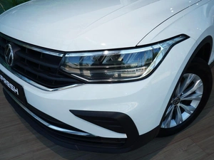 Внедорожник Volkswagen Tiguan 2021 года, 3360000 рублей, Тверь