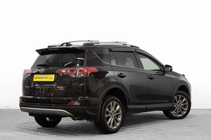 Внедорожник Toyota RAV4 2016 года, 2399000 рублей, Барнаул