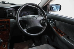 Хетчбэк Toyota Corolla 2002 года, 549000 рублей, Новокузнецк