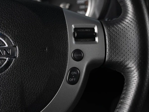 Внедорожник Nissan X-Trail 2010 года, 1270000 рублей, Омск