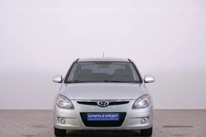 Хетчбэк Hyundai i30 2011 года, 729000 рублей, Омск