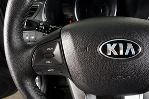 Седан Kia Rio 2013 года, 699000 рублей, Пермь