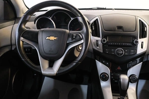 Седан Chevrolet Cruze 2013 года, 749000 рублей, Омск