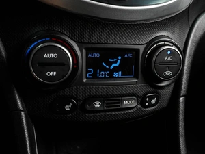 Седан Hyundai Solaris 2016 года, 999000 рублей, Воронеж