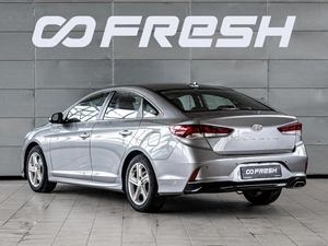 Седан Hyundai Sonata 2018 года, 1825000 рублей, Краснодар