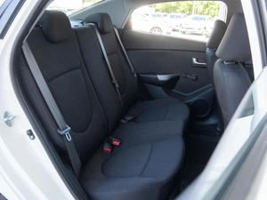 Седан Kia Rio 2012 года, 829000 рублей, Волгоград