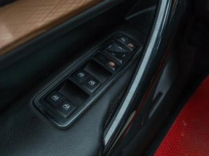 Седан ВАЗ (LADA) Vesta Cross 2023 года, 1200000 рублей, Краснодар