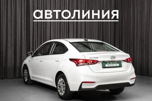 Седан Hyundai Solaris 2017 года, 1070000 рублей, Красноярск