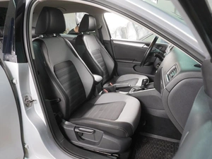 Седан Volkswagen Jetta 2012 года, 1069000 рублей, Воронеж
