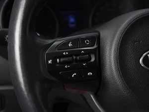 Седан Kia Rio 2019 года, 1390000 рублей, Омск