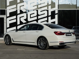 Седан BMW 7 серия 2016 года, 3190000 рублей, Волгоград