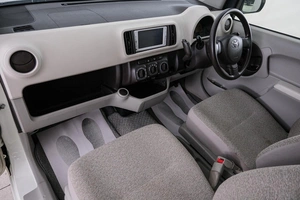 Хетчбэк Toyota Passo 2013 года, 689000 рублей, Красноярск