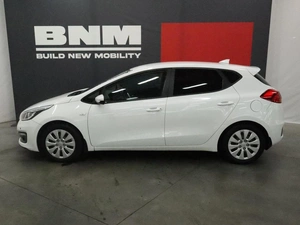 Хэтчбек Kia Ceed 2017 года, 1450000 рублей, Курск