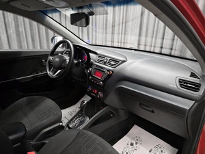 Седан Kia Rio 2012 года, 769000 рублей, Красноярск