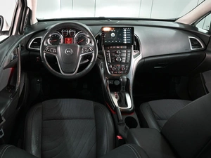 Хетчбэк Opel Astra 2013 года, 1129000 рублей, Аксай