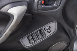 Внедорожник Toyota RAV4 2004 года, 889000 рублей, Томск