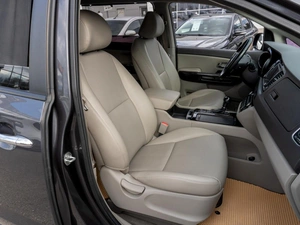 Минивэн Kia Carnival 2016 года, 2489000 рублей, Саратов