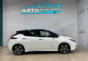 Хетчбэк Nissan Leaf 2018 года, 1799000 рублей, Красноярск
