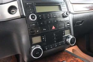 Внедорожник Volkswagen Touareg 2008 года, 1449000 рублей, Красноярск