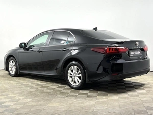 Седан Toyota Camry 2021 года, 2299900 рублей, Казань