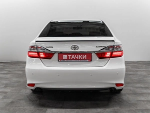 Седан Toyota Camry 2015 года, 1700000 рублей, Красноярск