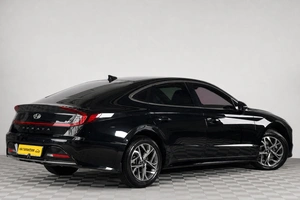 Седан Hyundai Sonata 2019 года, 2319000 рублей, Челябинск