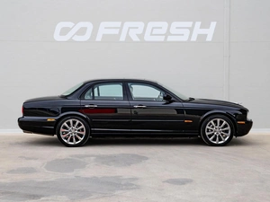 Седан Jaguar XJ 2003 года, 2120000 рублей, Краснодар