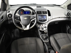 Седан Chevrolet Aveo 2014 года, 570000 рублей, Казань