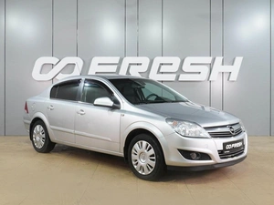 Седан Opel Astra 2011 года, 589000 рублей, Воронеж