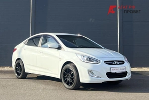 Седан Hyundai Solaris 2013 года, 800000 рублей, Солонцы