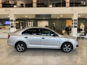 Лифтбек Skoda Rapid 2015 года, 900000 рублей, Орёл