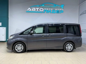 Минивэн Honda Stepwgn 2015 года, 1599000 рублей, Красноярск