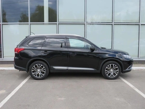 Внедорожник Mitsubishi Outlander 2016 года, 1995000 рублей, Брянск
