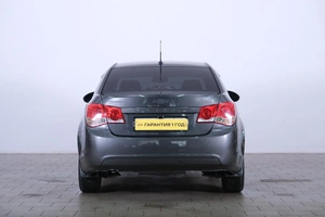 Седан Chevrolet Cruze 2010 года, 639000 рублей, Омск