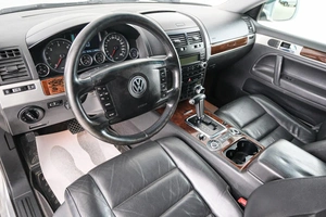Внедорожник Volkswagen Touareg 2008 года, 1449000 рублей, Красноярск