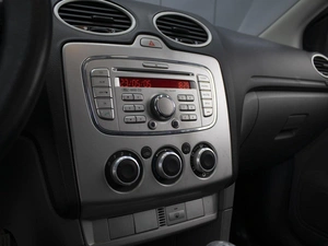 Хетчбэк Ford Focus 2008 года, 550000 рублей, Омск