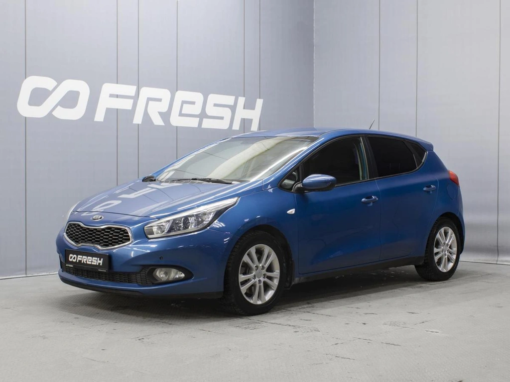 Хетчбэк Kia Ceed 2014 года, 990000 рублей, Омск