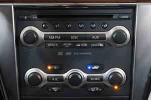 Седан Nissan Teana 2010 года, 1189000 рублей, Омск