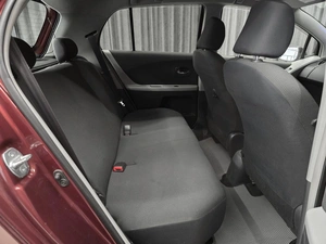 Хетчбэк Toyota Vitz 2010 года, 580000 рублей, Красноярск