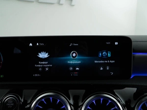 Седан Mercedes-benz CLA-класс 2019 года, 3298999 рублей, Москва