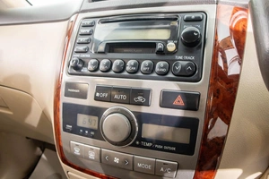 Минивэн Toyota Ipsum 2001 года, 919000 рублей, Барнаул