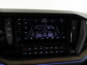 Внедорожник Volkswagen Touareg 2019 года, 4296900 рублей, Москва