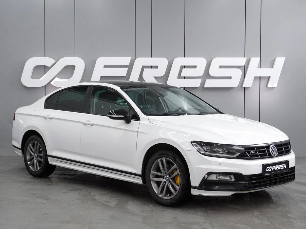 Седан Volkswagen Passat 2017 года, 1799000 рублей, Воронеж