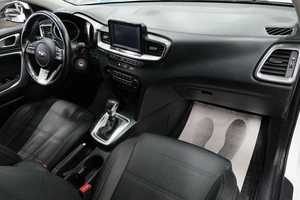 Хетчбэк Kia Ceed 2018 года, 1699000 рублей, Омск