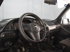 Внедорожник Chevrolet Niva 2017 года, 720000 рублей, Омск