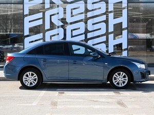 Седан Chevrolet Cruze 2013 года, 880000 рублей, Волгоград