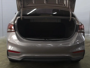 Седан Hyundai Solaris 2017 года, 1066777 рублей, Омск