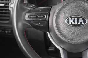 Хетчбэк Kia Rio X-Line 2018 года, 1569000 рублей, Кемерово