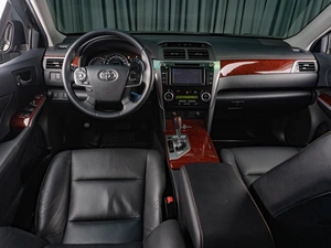 Седан Toyota Camry 2013 года, 2750000 рублей, Тюмень