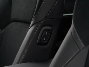 Седан Toyota Camry 2025 года, 4398999 рублей, Москва